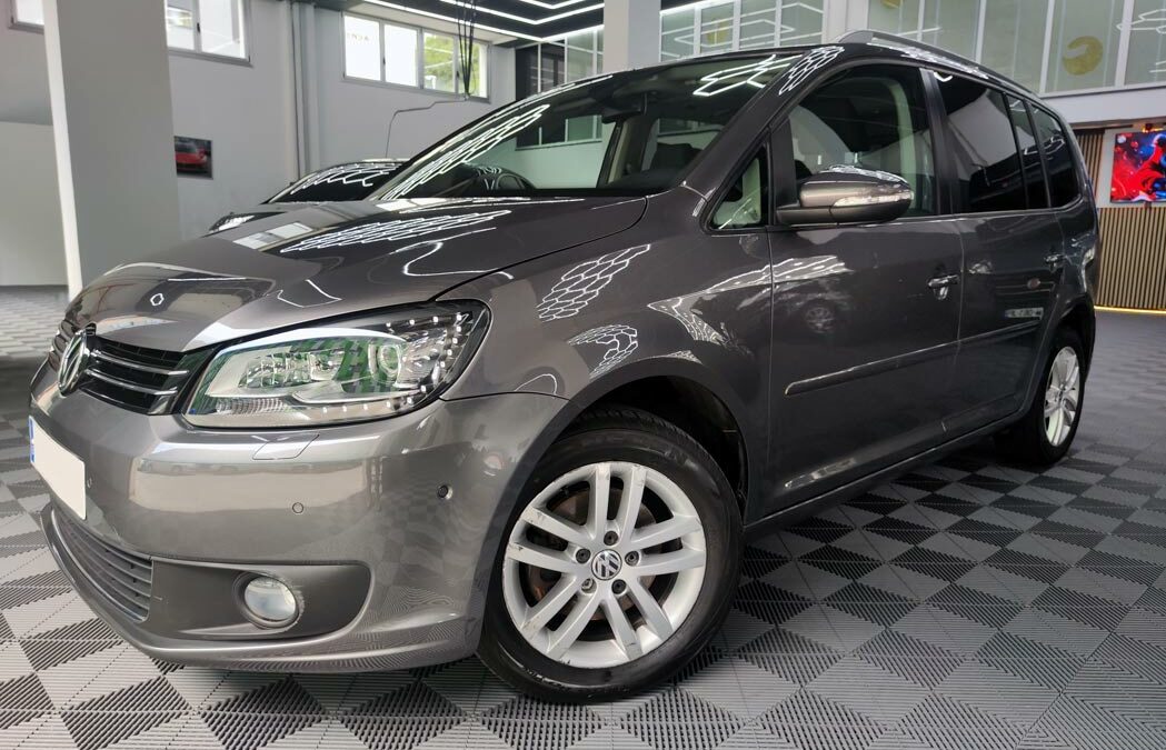 VW Touran 1.6 TDI 105cv Advance