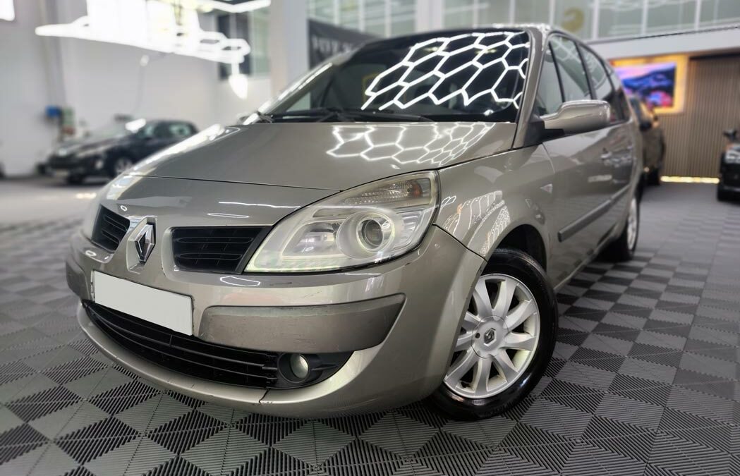 RENAULT Grand Scénic Privilege 7 plazas 2.0 16V